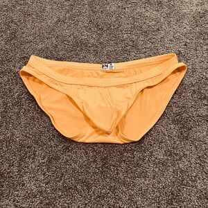 Men’s Yellow/Orange Briefs